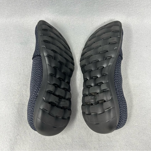 Skechers Womens Size 6 Style 15412 GOWALK LITE SMITTEN Black Gray Slip On Shoes - Picture 9 of 9